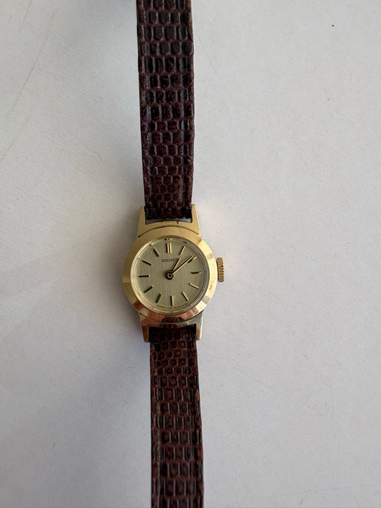 Seiko Accessories - Vintage Seiko Gold and Brown Ladies Watch - Small Face